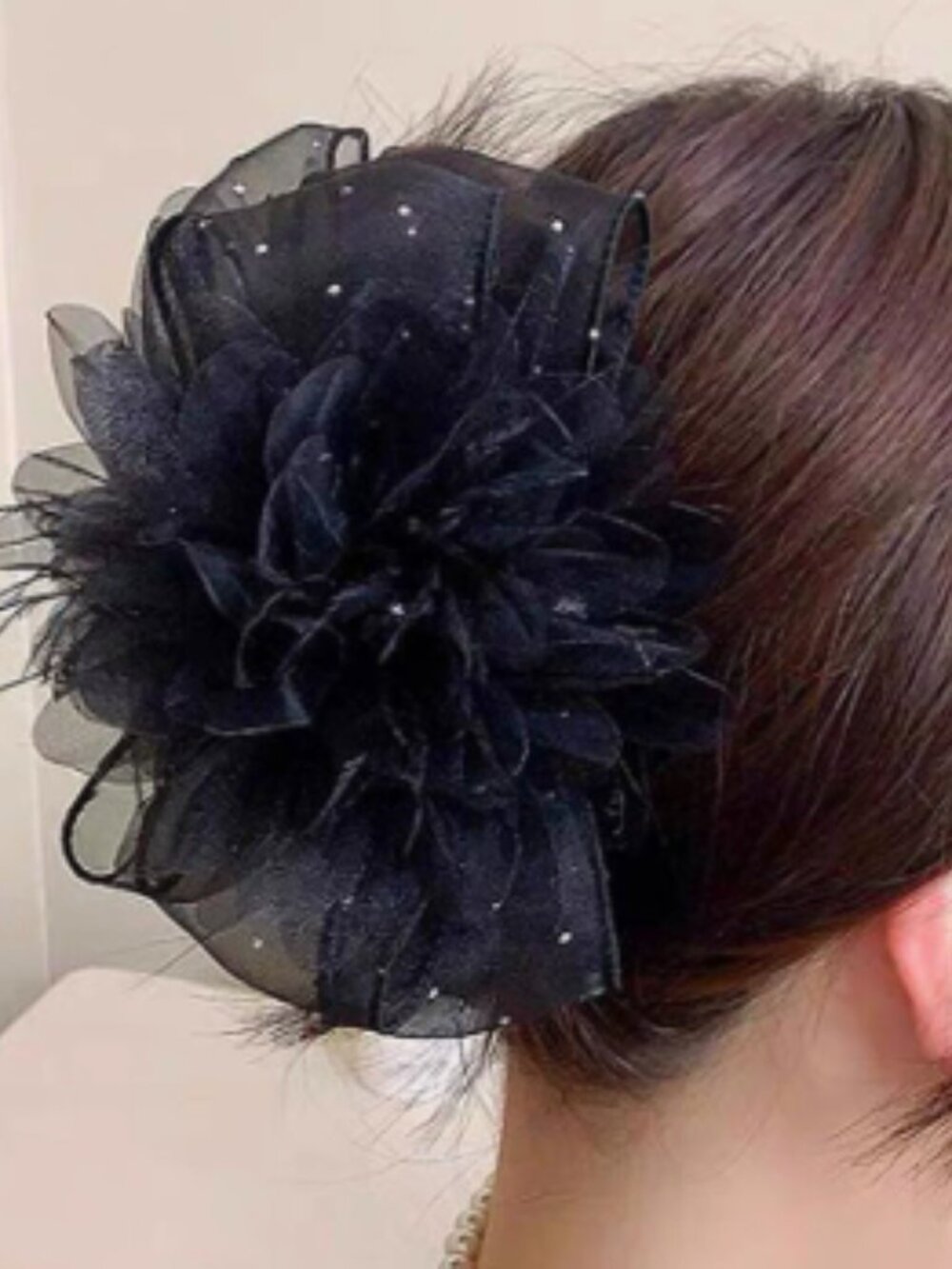 Women’s Oversized Satin Bow Hair Claw Clip